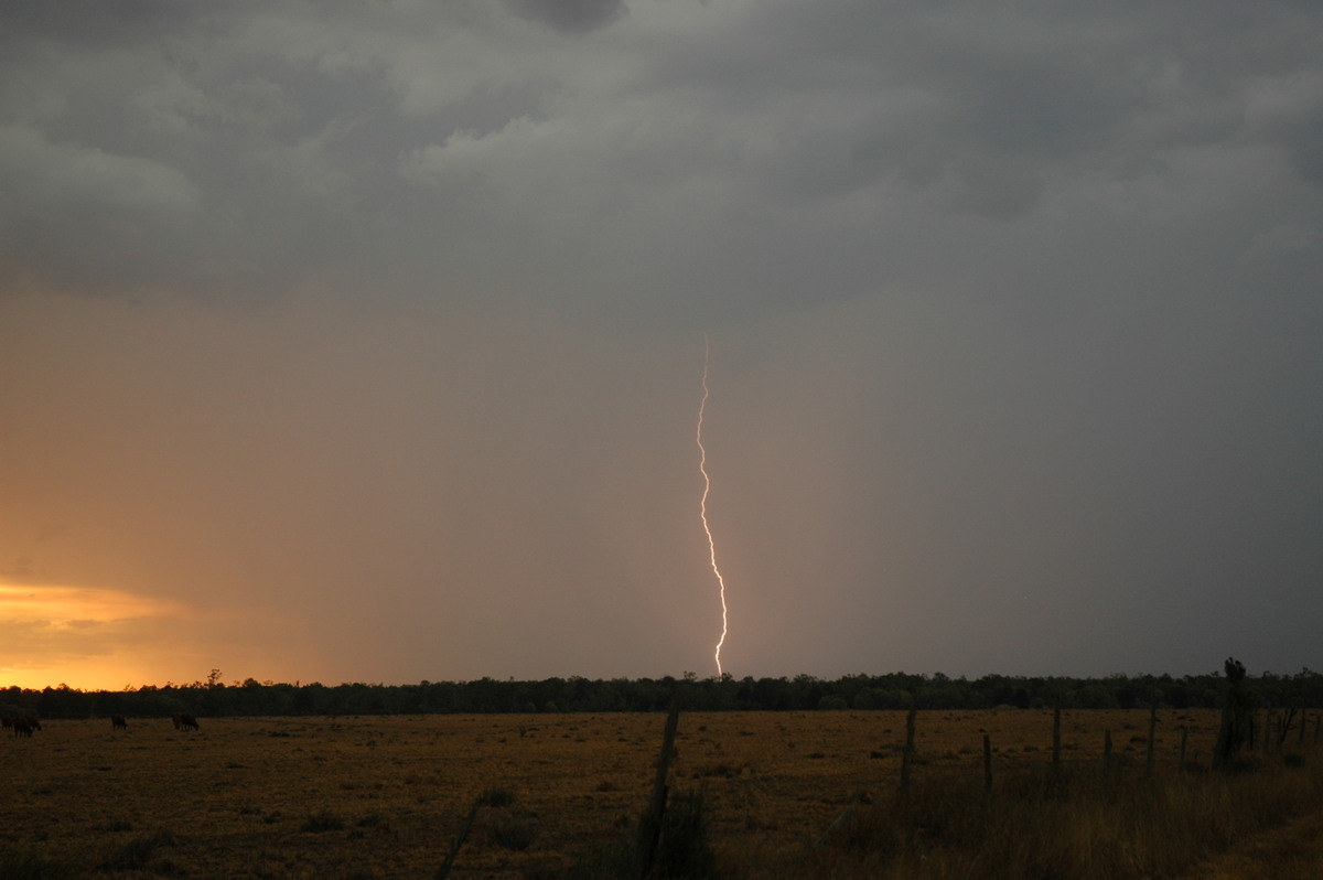 sunset sunset_pictures : N of Goodiwindi, QLD   14 January 2007