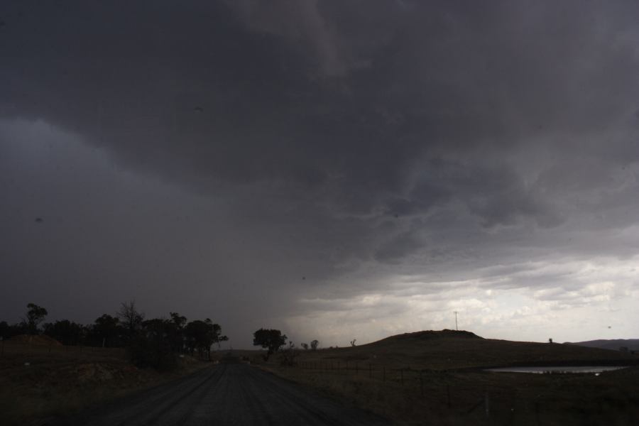 cumulonimbus thunderstorm_base : 20km N of Goulburn, NSW   17 January 2007