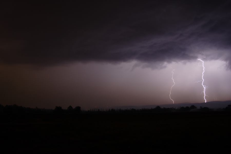 lightning lightning_bolts : near Yurramundi, NSW   23 January 2007