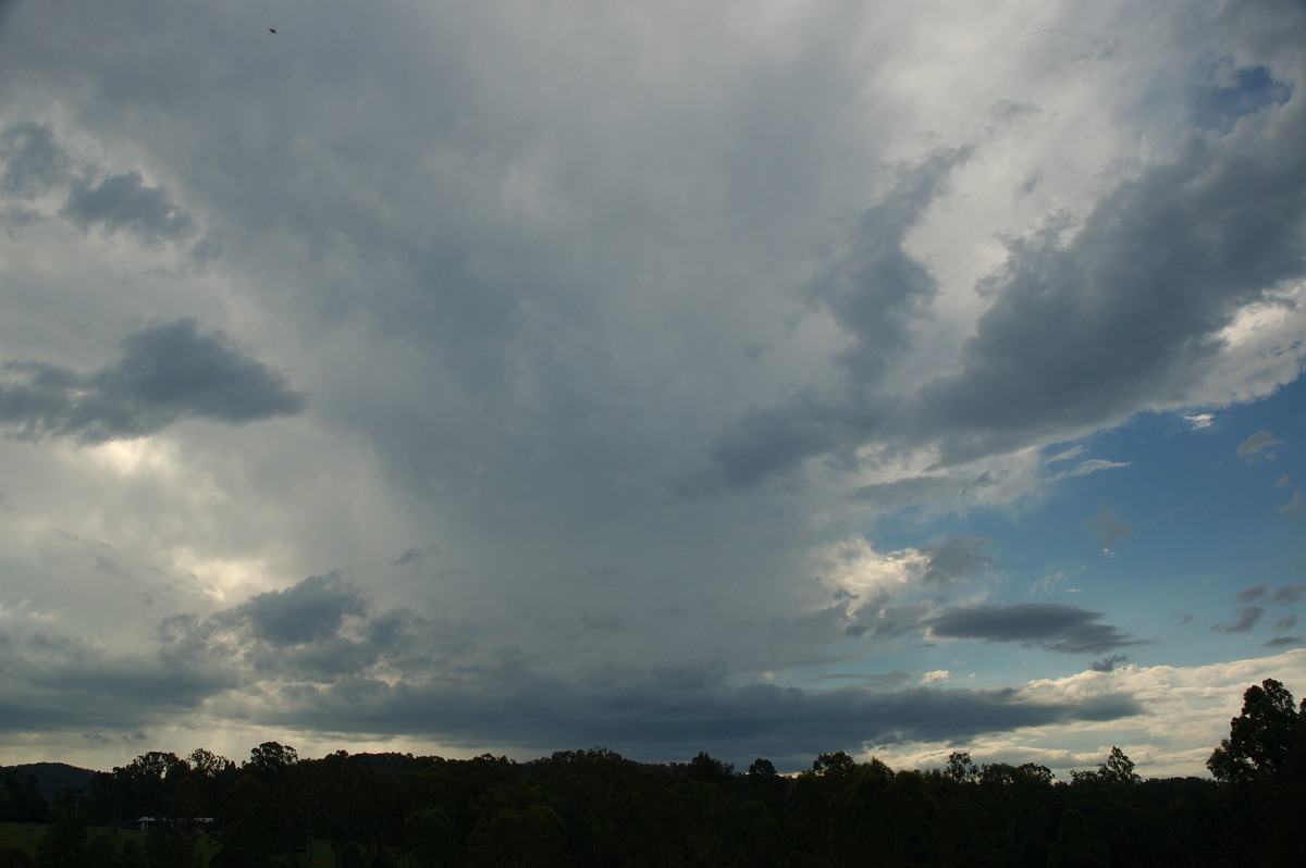 anvil thunderstorm_anvils : near Grafton, NSW   26 January 2007