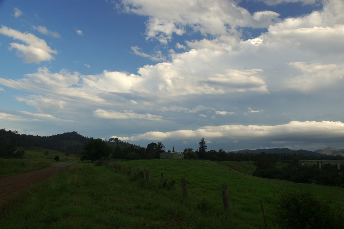 thunderstorm cumulonimbus_incus : Jackadgery, NSW   26 January 2007