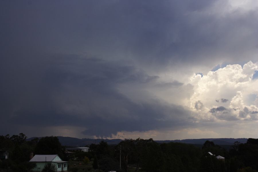 wallcloud thunderstorm_wall_cloud : near Lithgow, NSW   7 February 2007