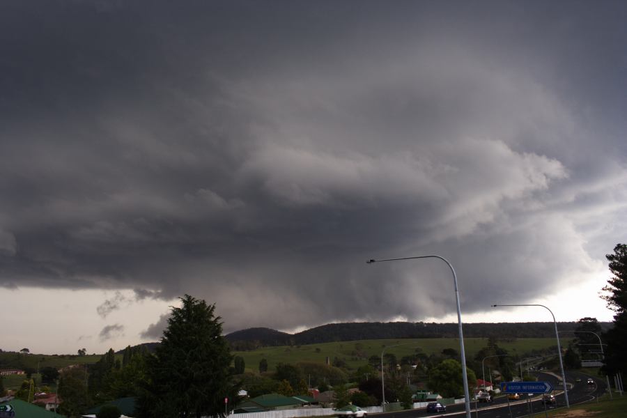 wallcloud thunderstorm_wall_cloud : Lithgow, NSW   7 February 2007