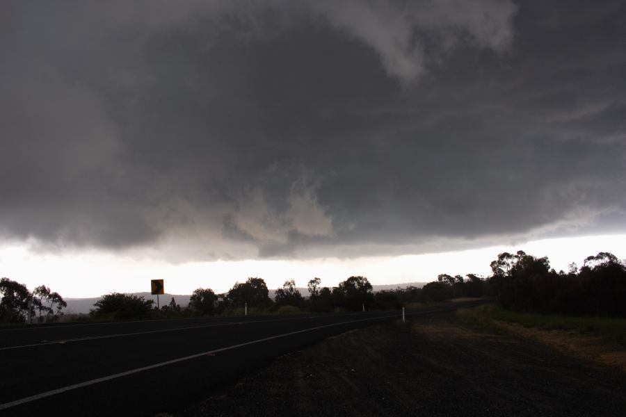 wallcloud thunderstorm_wall_cloud : Lithgow, NSW   7 February 2007