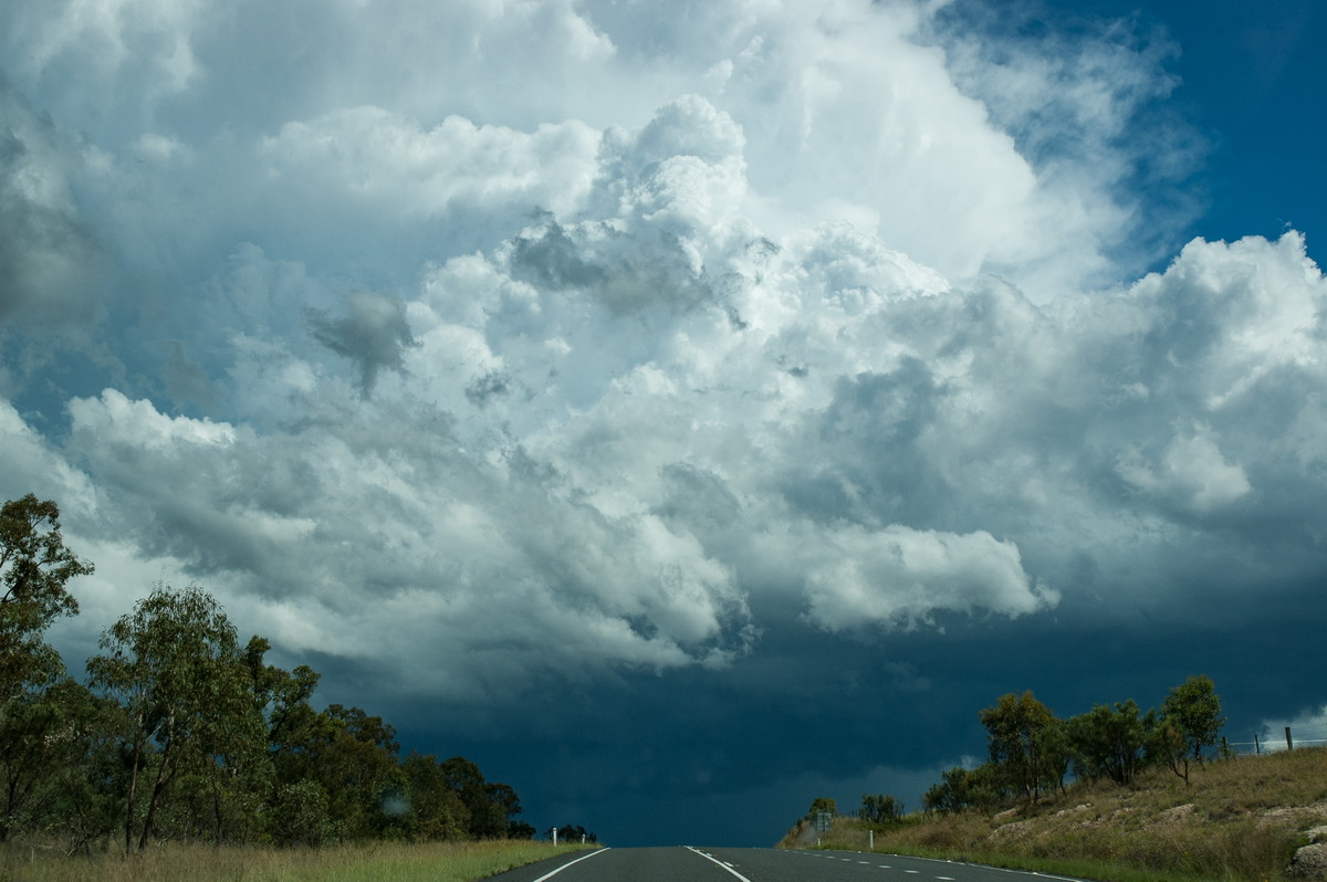 thunderstorm cumulonimbus_incus : S of Tenterfield, NSW   10 February 2007