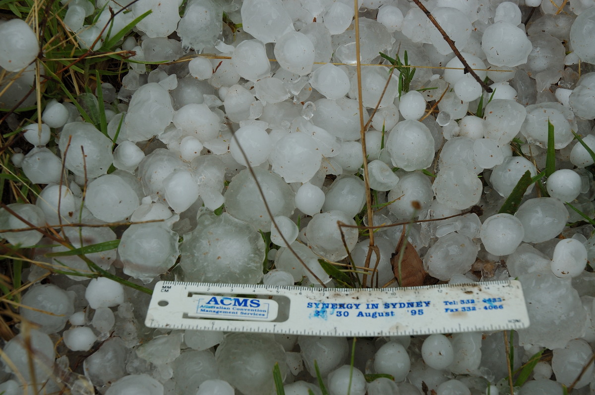 hailstones hail_stones : S of Tenterfield, NSW   10 February 2007