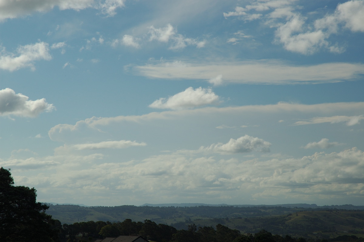 thunderstorm cumulonimbus_incus : McLeans Ridges, NSW   11 February 2007