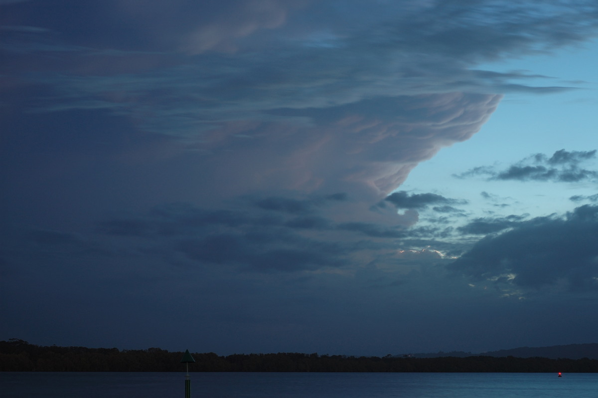 thunderstorm cumulonimbus_incus : Ballina, NSW   28 February 2007