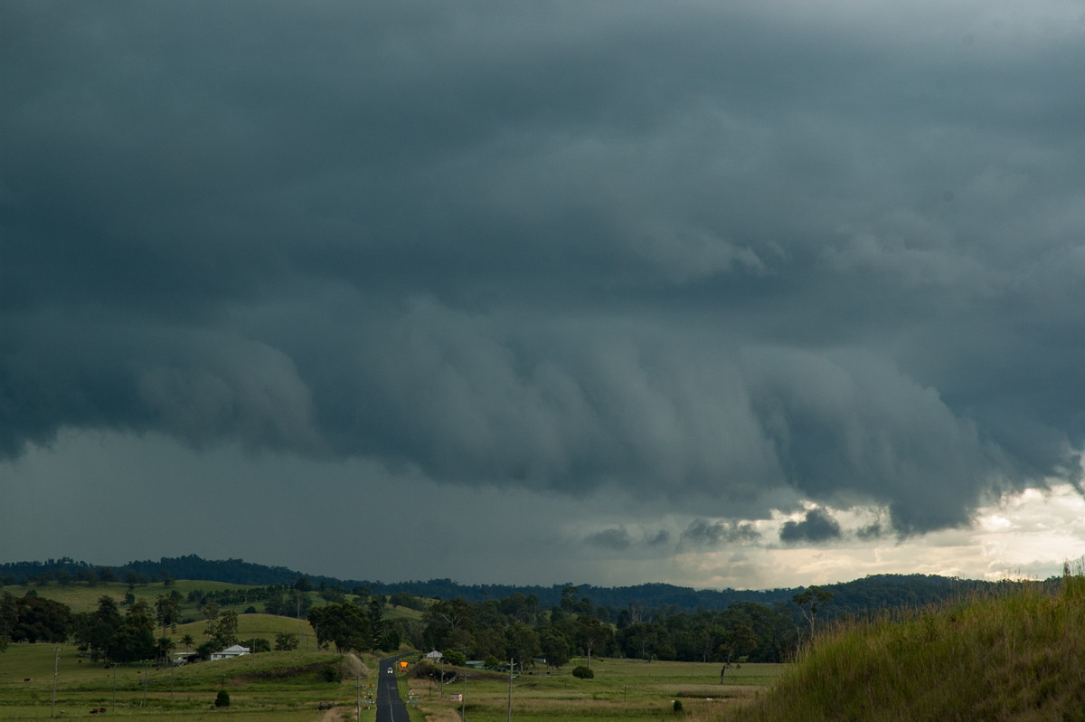 shelfcloud shelf_cloud : NW of Lismore, NSW   8 March 2007