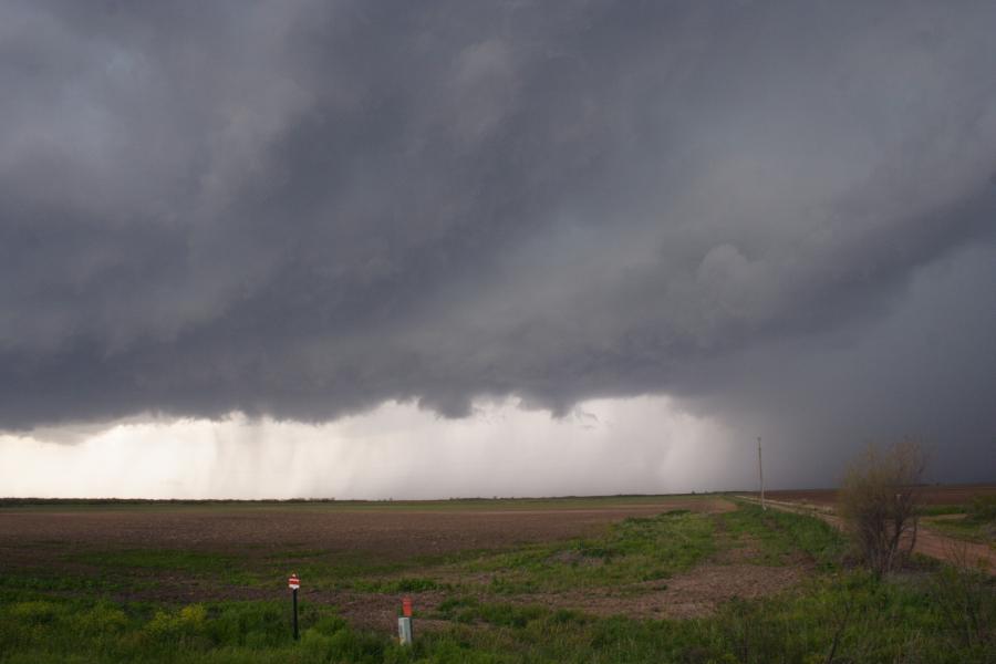 cumulonimbus supercell_thunderstorm : SW of Seymour, Texas, USA   13 April 2007