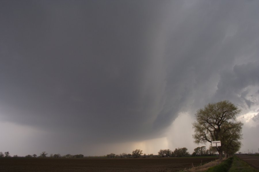 cumulonimbus thunderstorm_base : Granada, Colorado, USA   21 April 2007