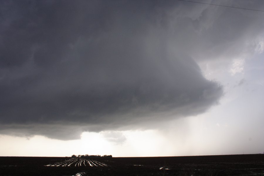 cumulonimbus supercell_thunderstorm : S of White Deer, Texas, USA   23 April 2007