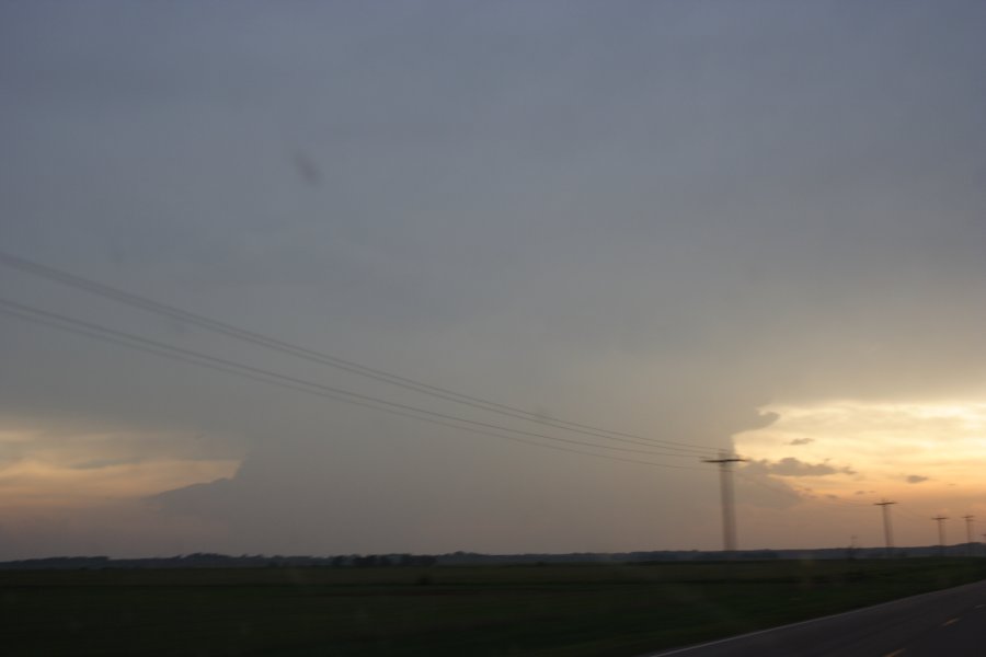 anvil thunderstorm_anvils : E of Woodward, Oklahoma, USA   4 May 2007