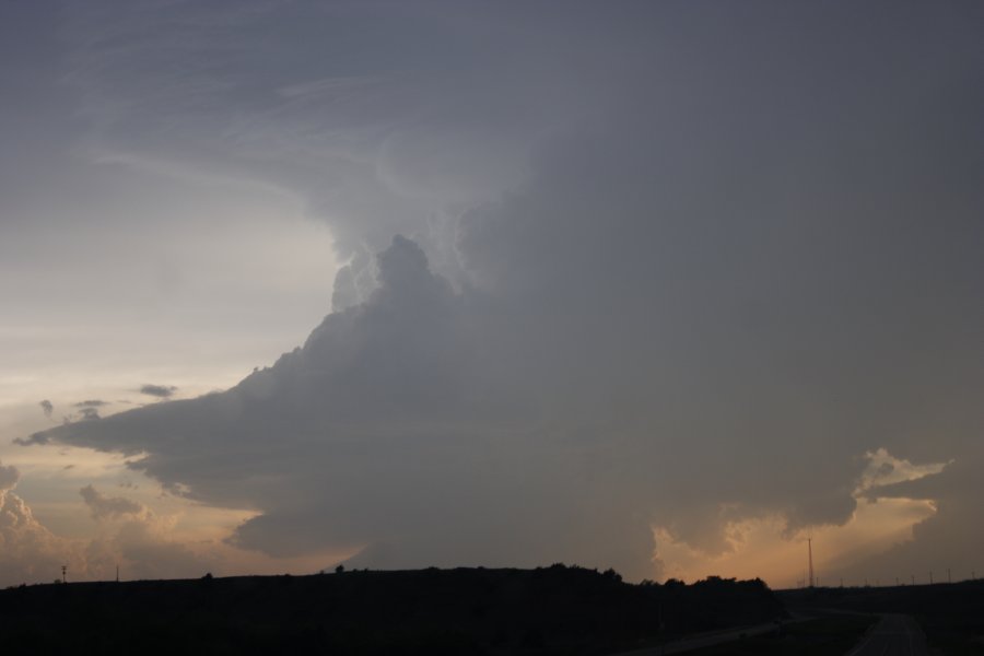 updraft thunderstorm_updrafts : E of Woodward, Oklahoma, USA   4 May 2007