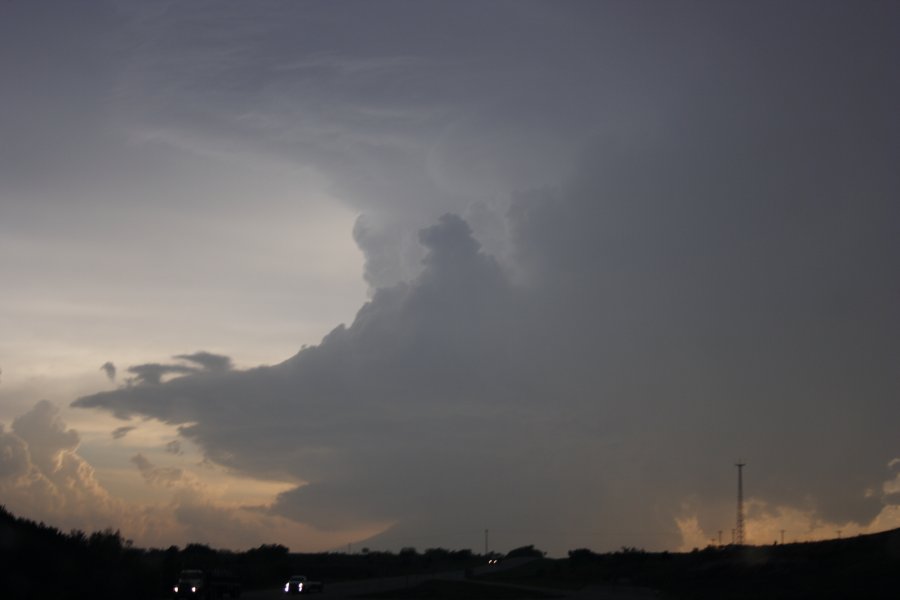 cumulonimbus supercell_thunderstorm : E of Woodward, Oklahoma, USA   4 May 2007