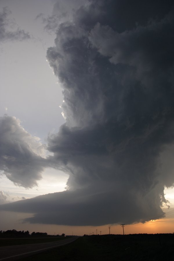 inflowband thunderstorm_inflow_band : E of Woodward, Oklahoma, USA   4 May 2007