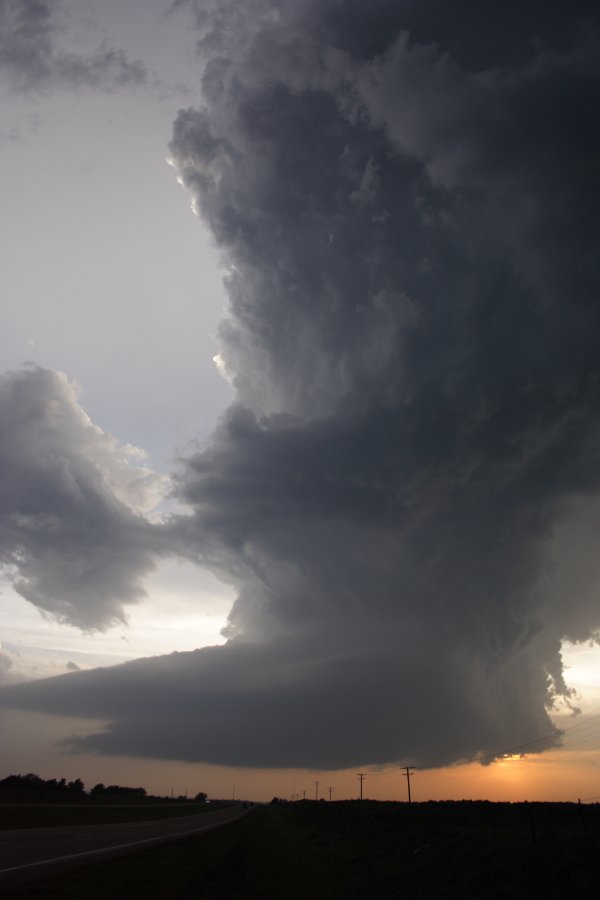 updraft thunderstorm_updrafts : E of Woodward, Oklahoma, USA   4 May 2007