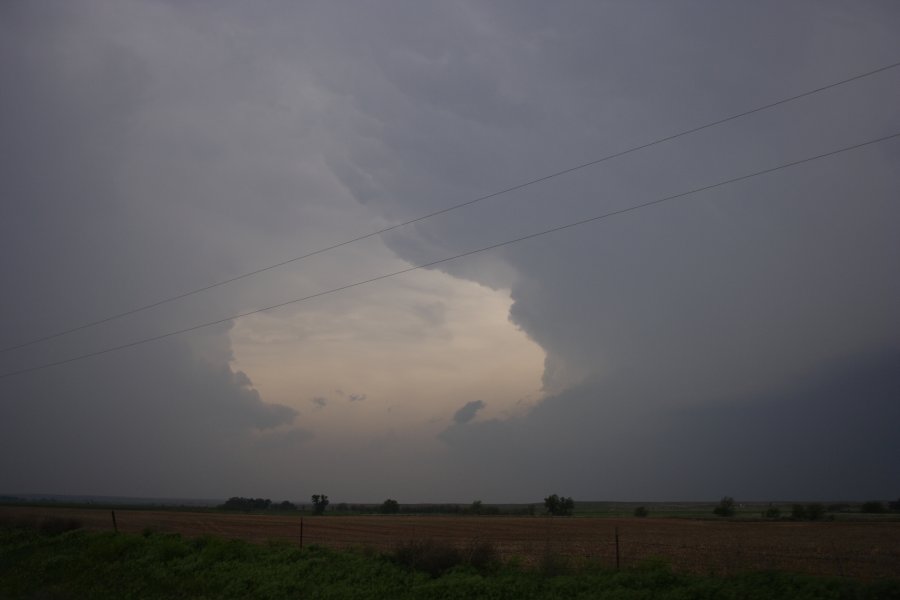 updraft thunderstorm_updrafts : N of Woordward near Oklahoma-Kansas border, USA   5 May 2007