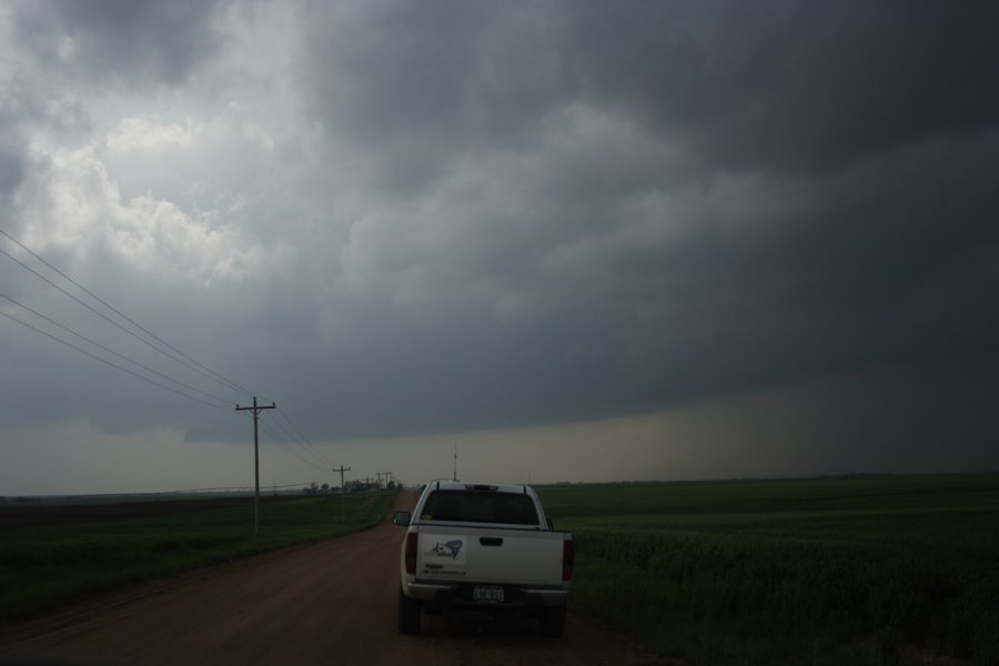 wallcloud thunderstorm_wall_cloud : SE of Greensburg, Kansas, USA   5 May 2007