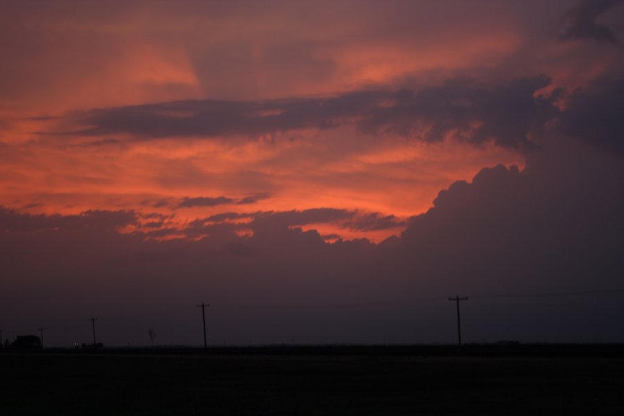 thunderstorm cumulonimbus_calvus : Altus, Oklahoma, USA   6 May 2007