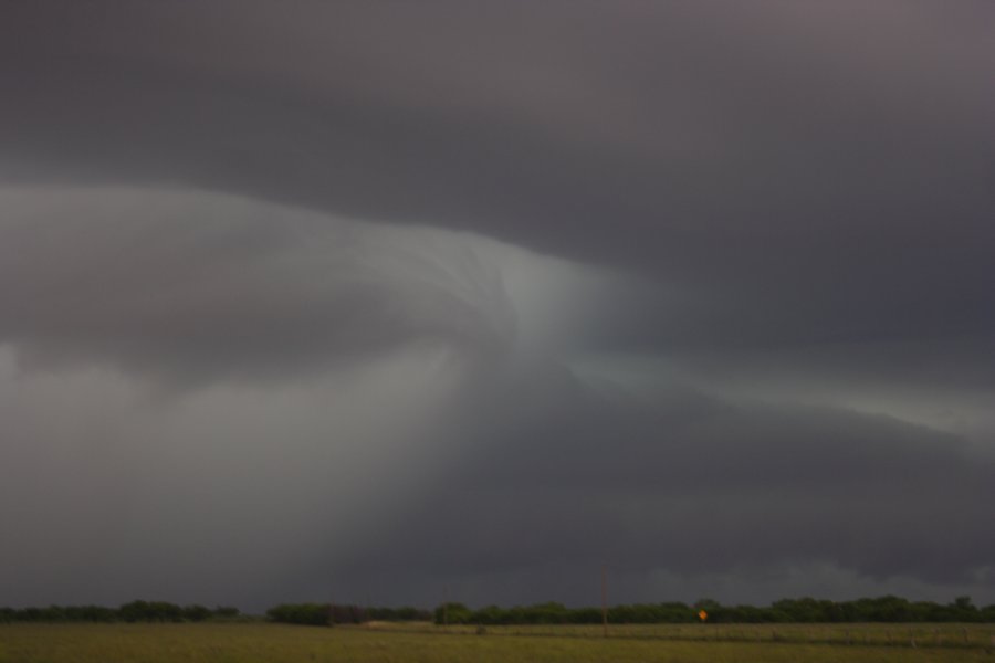 cumulonimbus supercell_thunderstorm : E of Seymour, Texas, USA   8 May 2007