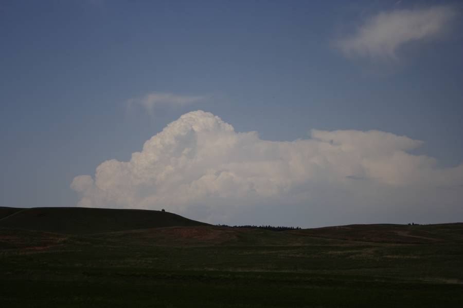 thunderstorm cumulonimbus_incus : Sundance, Wyoming, USA   18 May 2007