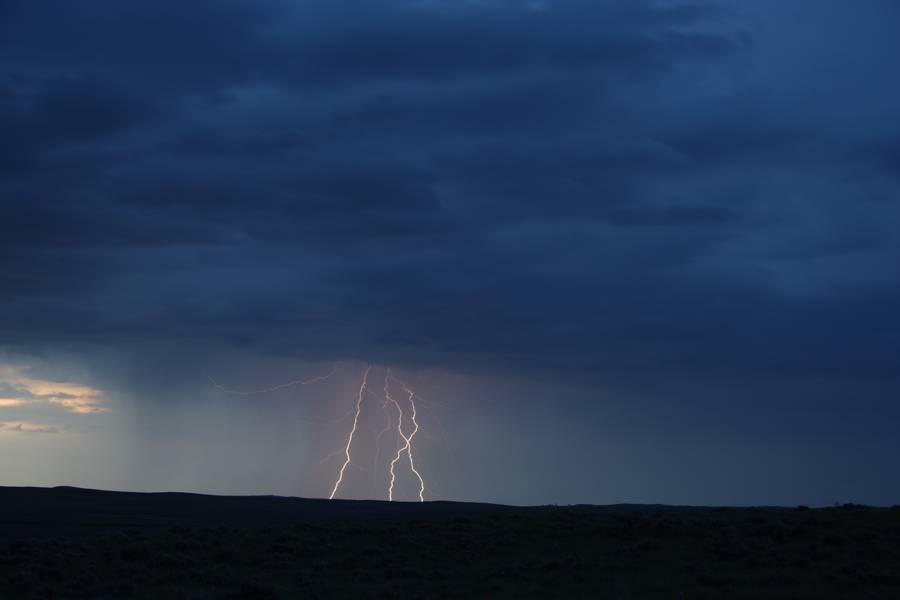 lightning lightning_bolts : Pine Haven, Wyoming, USA   18 May 2007