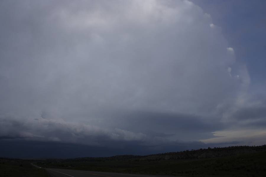 thunderstorm cumulonimbus_incus : S of Roundup, Montana, USA   19 May 2007