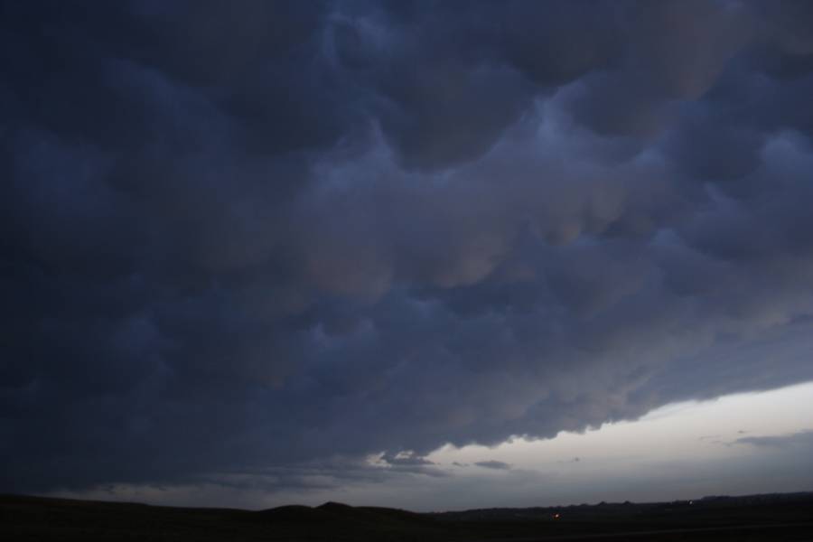 mammatus mammatus_cloud : Gillette, Wyoming, USA   20 May 2007