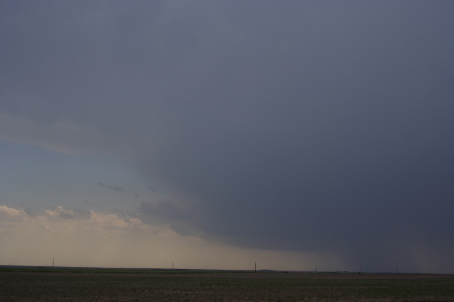 cumulonimbus supercell_thunderstorm : W of WaKeeney, Kansas, USA   22 May 2007