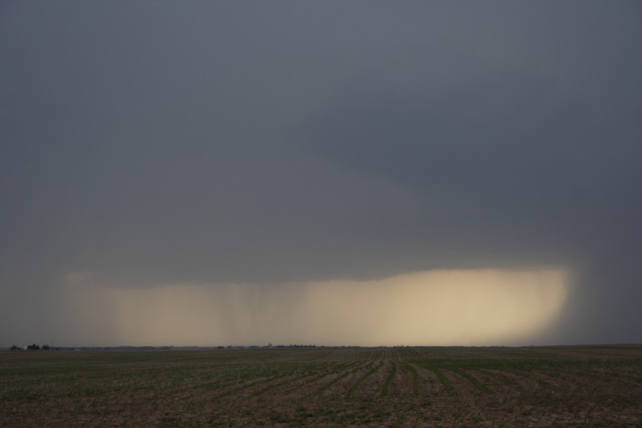 raincascade precipitation_cascade : W of WaKeeney, Kansas, USA   22 May 2007