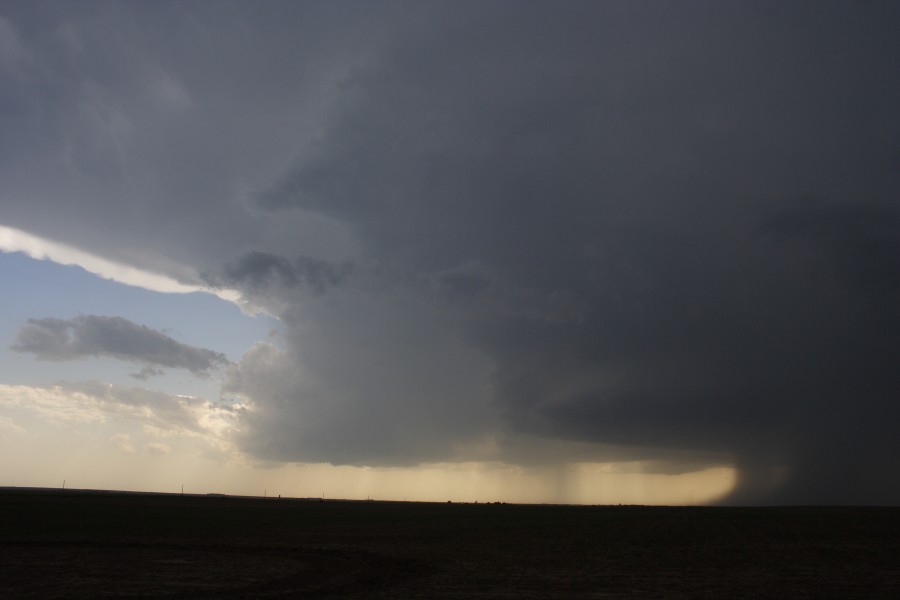 raincascade precipitation_cascade : W of WaKeeney, Kansas, USA   22 May 2007