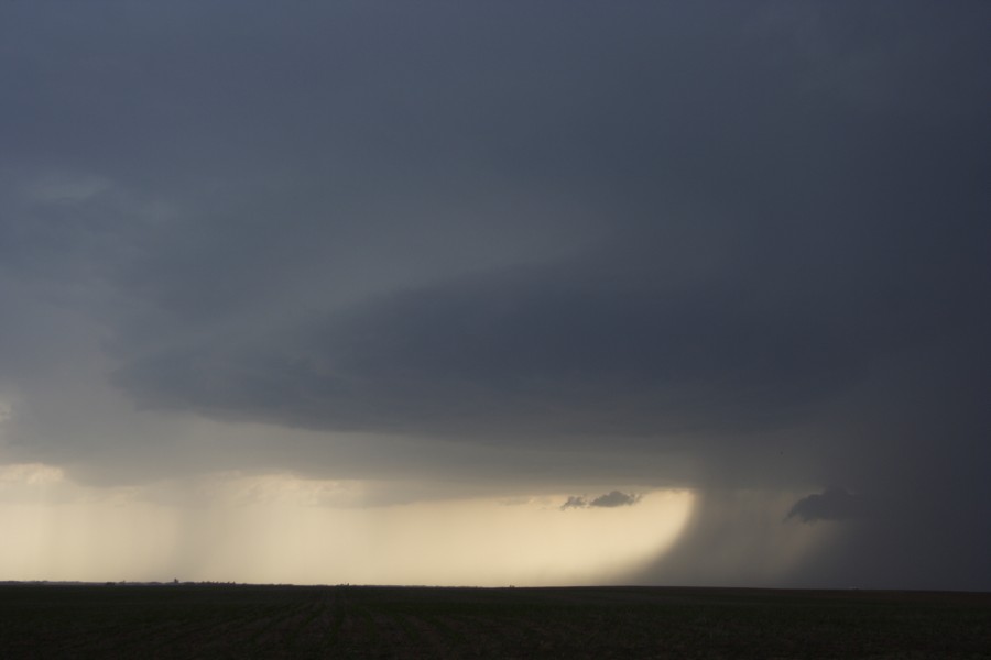 raincascade precipitation_cascade : W of WaKeeney, Kansas, USA   22 May 2007