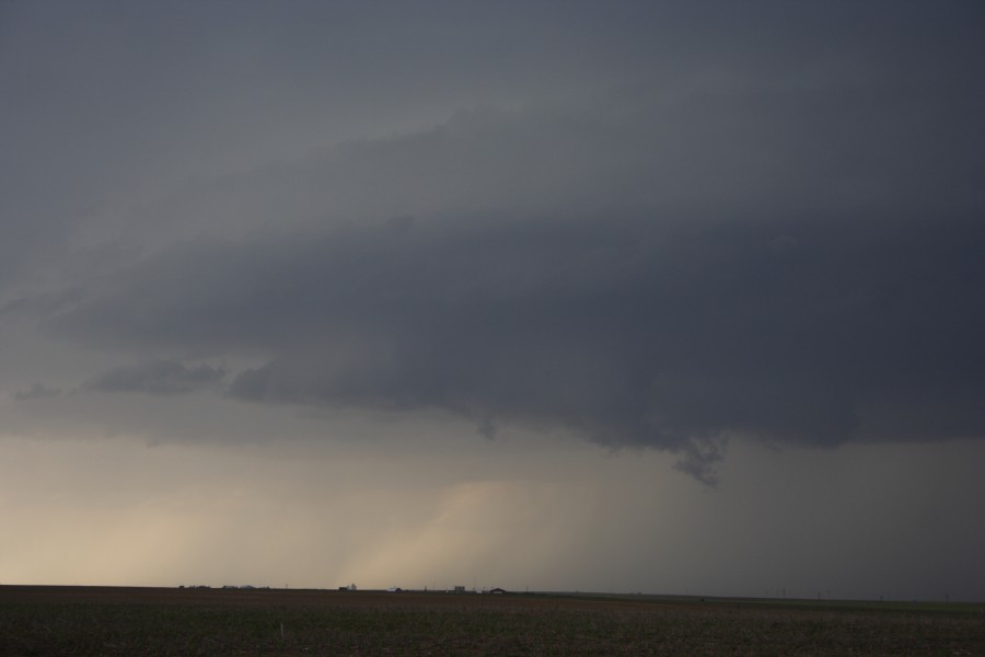 cumulonimbus supercell_thunderstorm : W of WaKeeney, Kansas, USA   22 May 2007