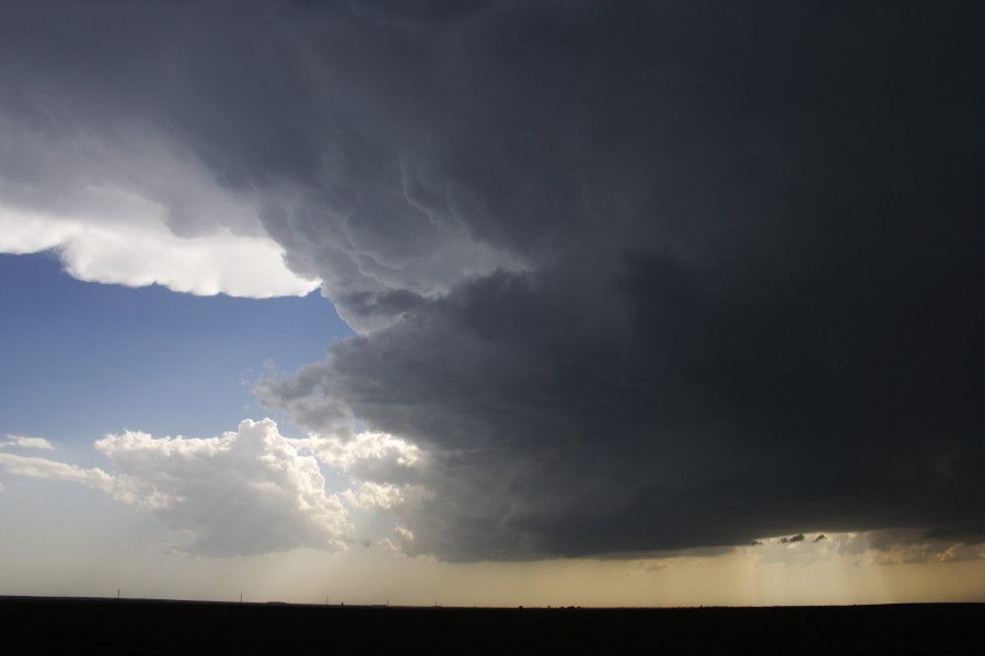 updraft thunderstorm_updrafts : W of WaKeeney, Kansas, USA   22 May 2007