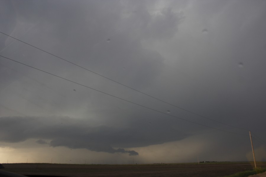 wallcloud thunderstorm_wall_cloud : W of WaKeeney, Kansas, USA   22 May 2007