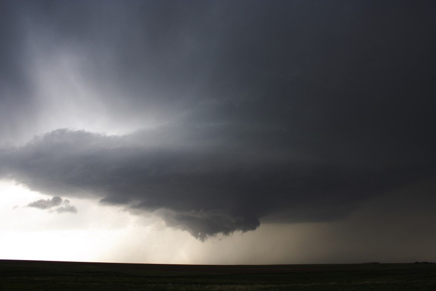 wallcloud thunderstorm_wall_cloud : near St Peters, Kansas, USA   22 May 2007