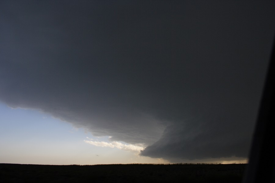 cumulonimbus thunderstorm_base : near St Peters, Kansas, USA   22 May 2007