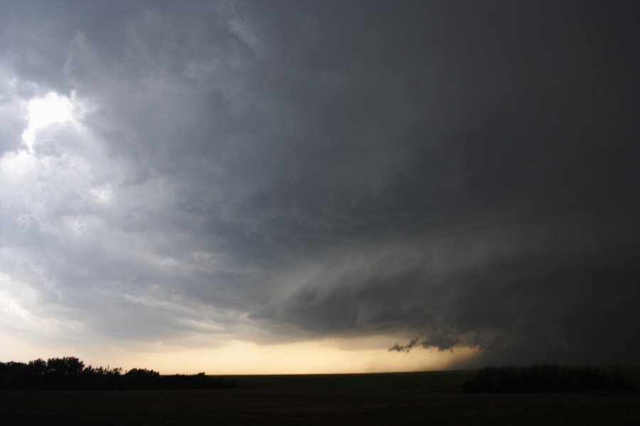 cumulonimbus thunderstorm_base : E of St Peters, Kansas, USA   22 May 2007