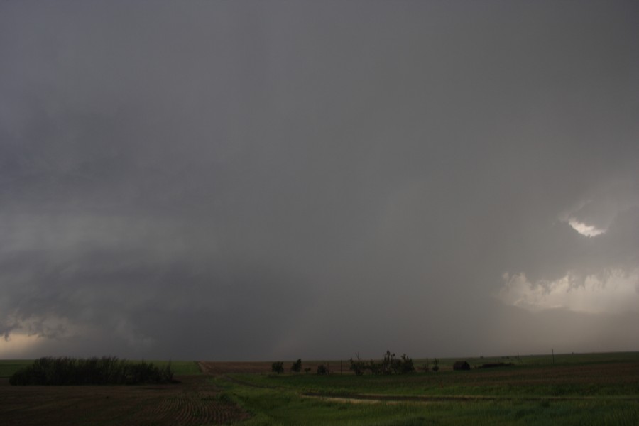 raincascade precipitation_cascade : E of St Peters, Kansas, USA   22 May 2007