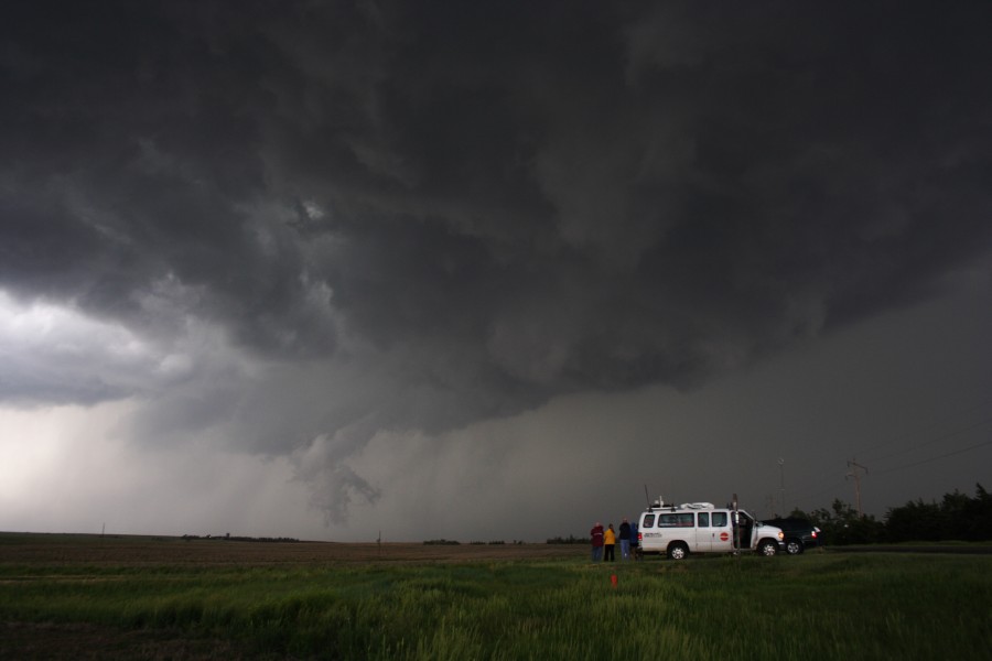 tornadoes funnel_tornado_waterspout : E of St Peters, Kansas, USA   22 May 2007