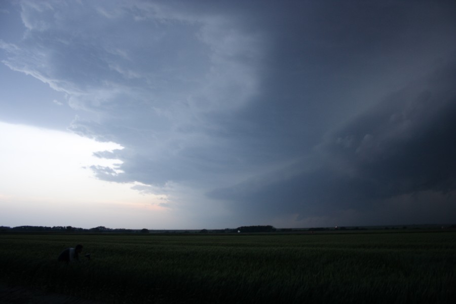 shelfcloud shelf_cloud : N of Ogallah, Kansas, USA   22 May 2007