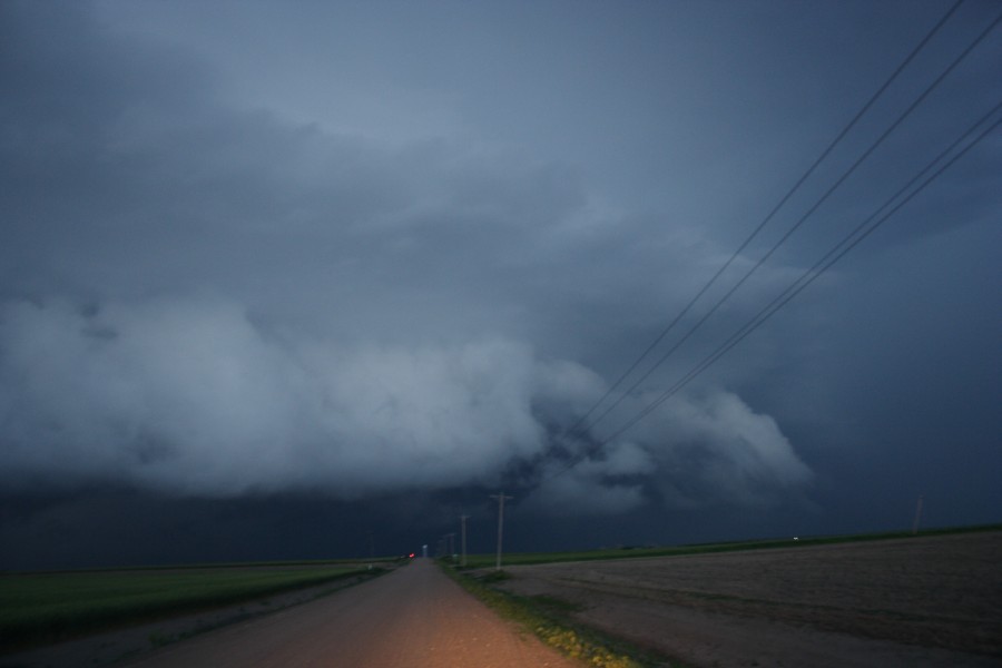 shelfcloud shelf_cloud : N of Ogallah, Kansas, USA   22 May 2007