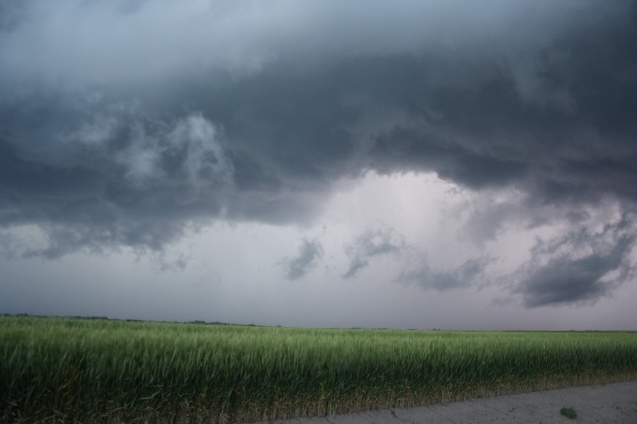 cumulonimbus thunderstorm_base : N of Ogallah, Kansas, USA   22 May 2007