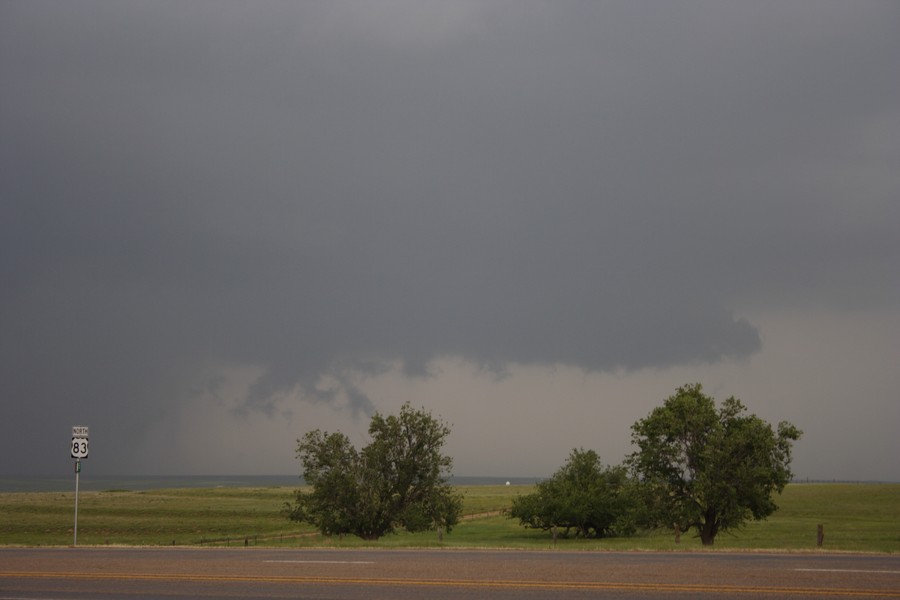 cumulonimbus supercell_thunderstorm : SE of Perryton, Texas, USA   23 May 2007