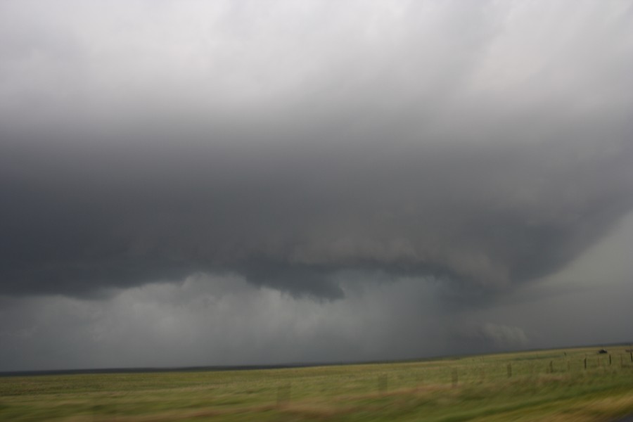 cumulonimbus supercell_thunderstorm : SE of Perryton, Texas, USA   23 May 2007