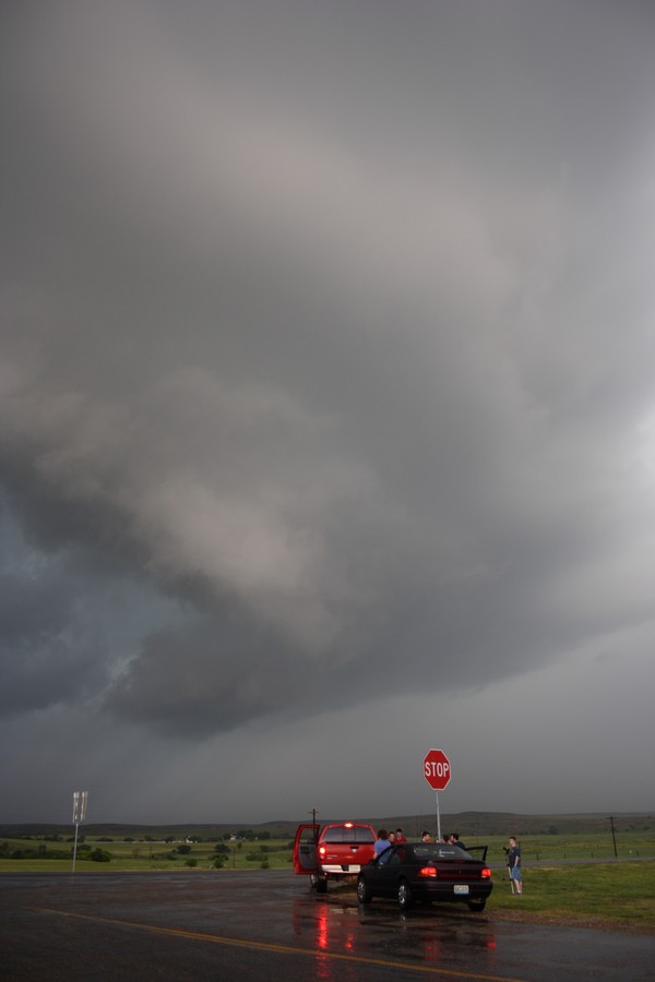 wallcloud thunderstorm_wall_cloud : SE of Perryton, Texas, USA   23 May 2007