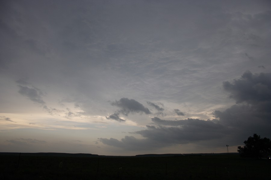 anvil thunderstorm_anvils : SE of Perryton, Texas, USA   23 May 2007