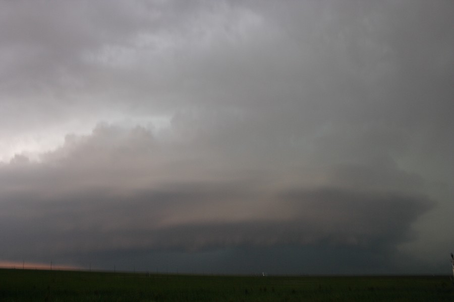 raincascade precipitation_cascade : S of Darrouzett, Texas, USA   23 May 2007