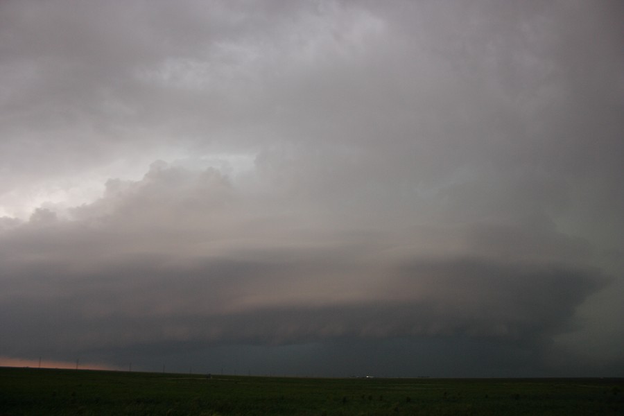 raincascade precipitation_cascade : S of Darrouzett, Texas, USA   23 May 2007